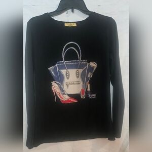 Vinzebena Black Top with Fashion Graphic